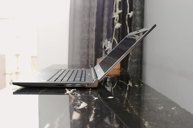 举重若轻：清华同方夜鹰商务本锋锐X30-M体验谈