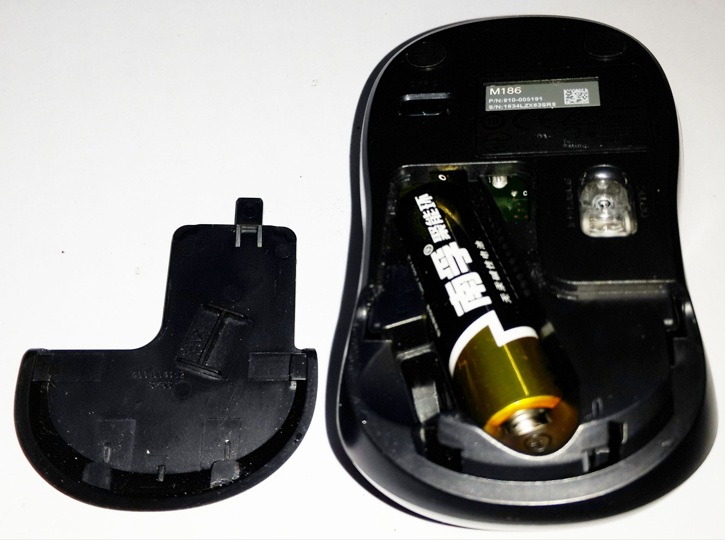 罗技m186无线鼠标电池能充电吗,罗技m186无线鼠标分解图