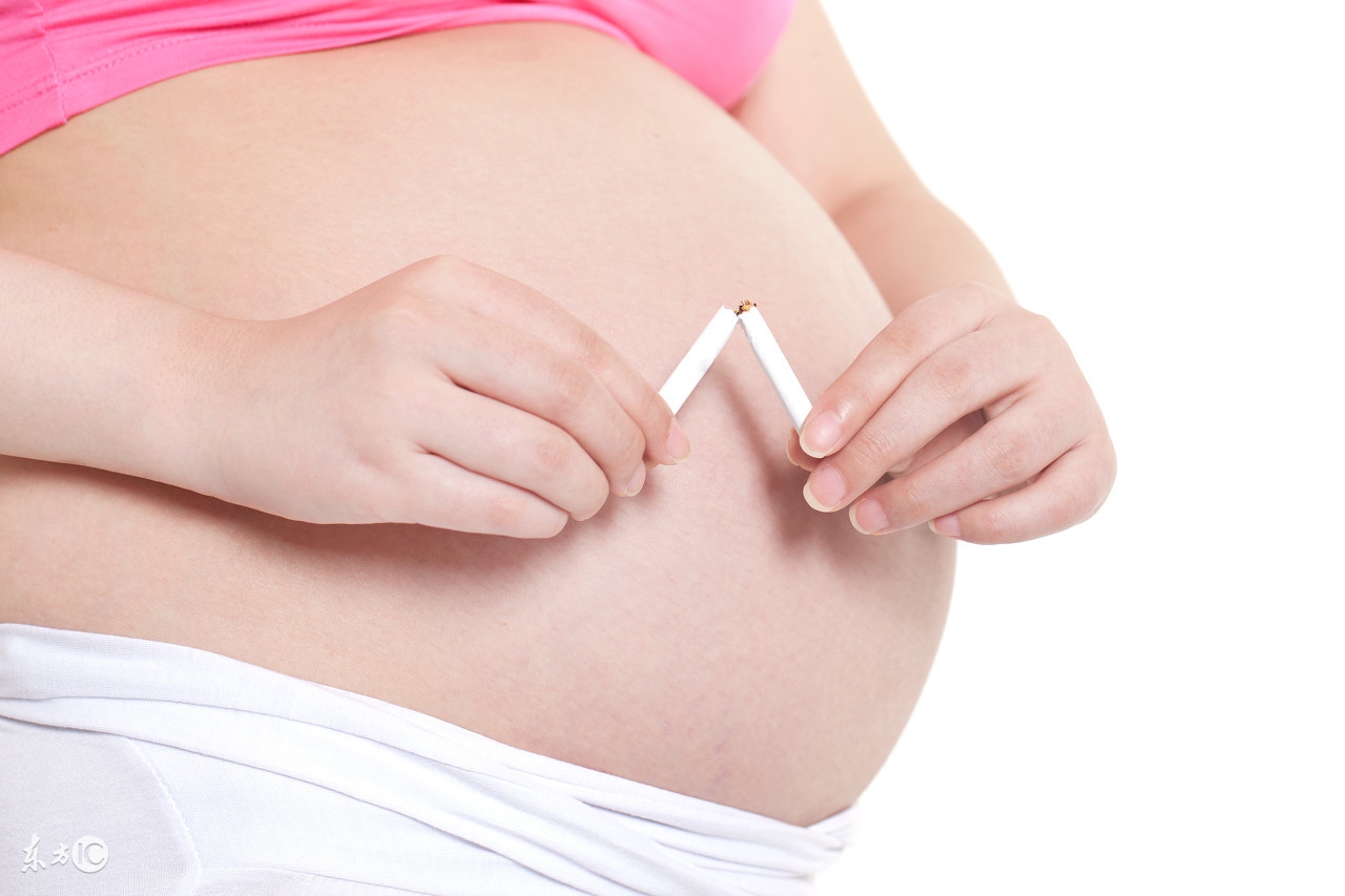 怀孕初期症状小腹痛有出血,怀孕初期出血是什么原因造成的