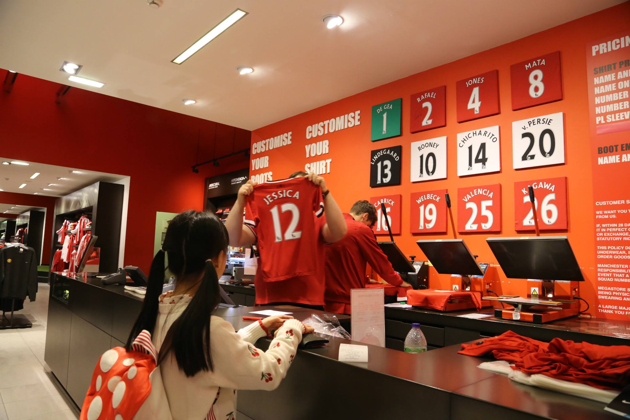 世界第一赚钱的俱乐部,英超联赛俱乐部有哪些