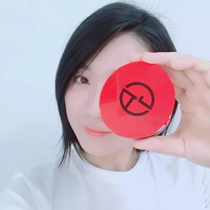 阿玛尼红气垫真实测评瑕疵皮,评测阿玛尼红气垫4号色