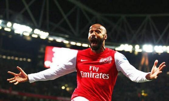 足球场上那些感人的瞬间,足球粉丝感动瞬间