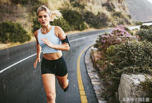 高中生膝盖疼痛的原因和解决方法,膝盖内侧靠下位置疼痛是什么原因