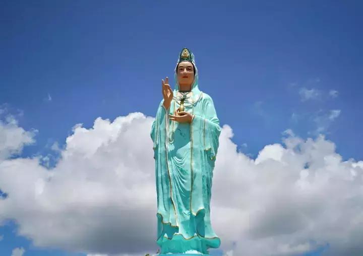 越南十大观音庙,越南岘港的观音佛像