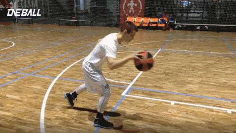 nba2kol2crossover变向教学,nba2k艾弗森crossover变向教学