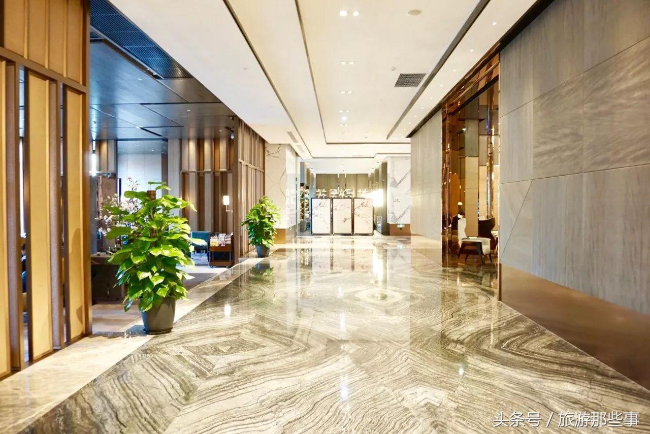 上海皇冠假日酒店是几星级酒店,上海皇冠假日度假酒店