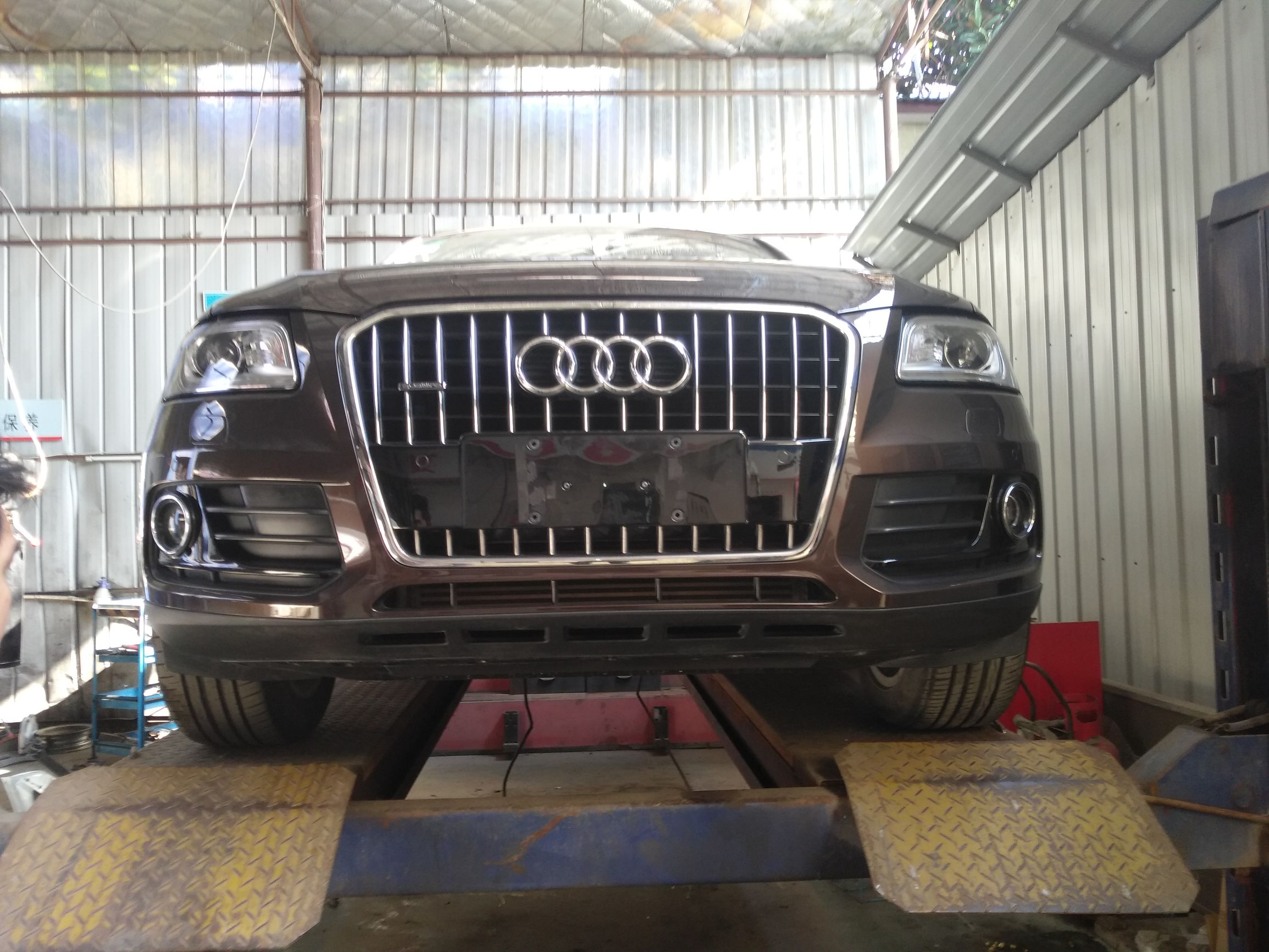 配置差价10万，卖家竟然低配充高配卖，吓的我赶紧买包辣条压压惊