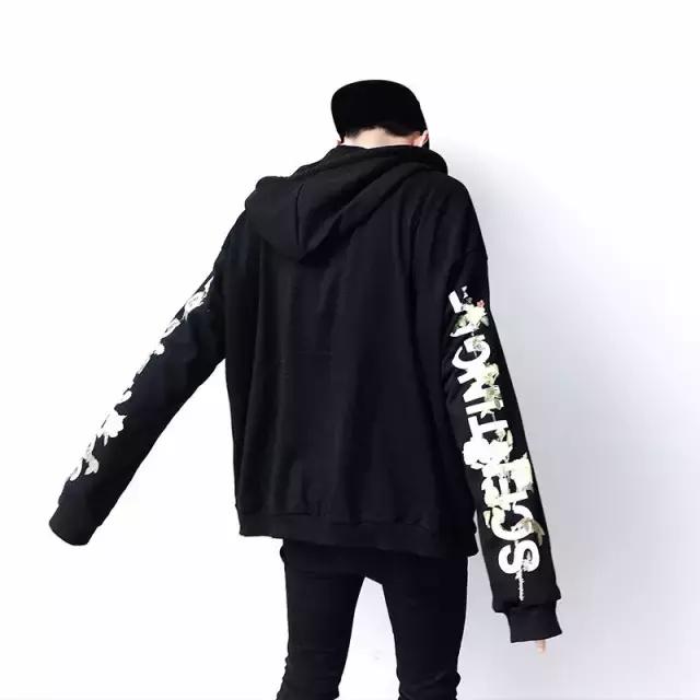 某宝好看衣服店铺推荐,好看不贵的潮牌店