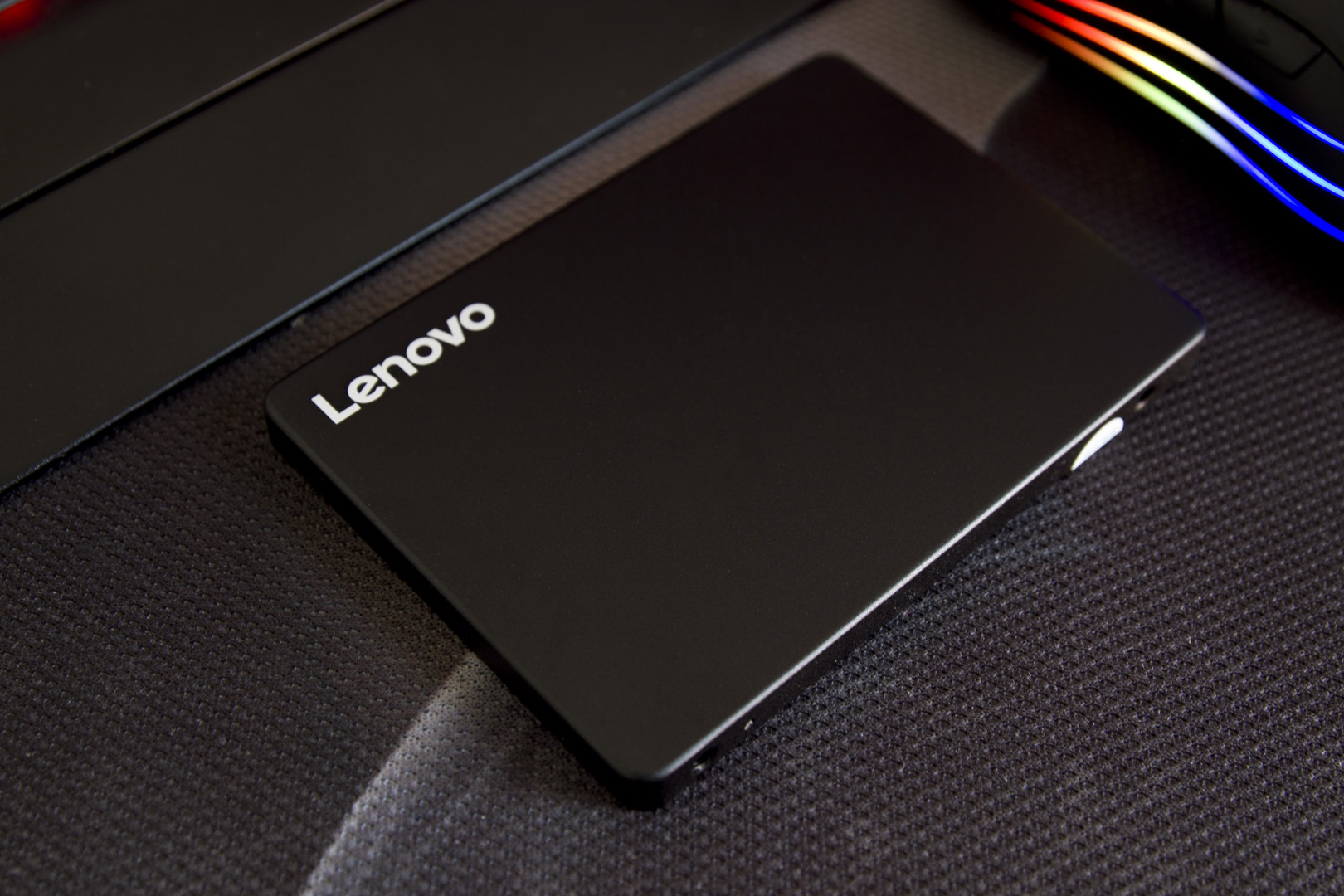 入门级固态怎选？联想SL700闪电鲨120g轻体验