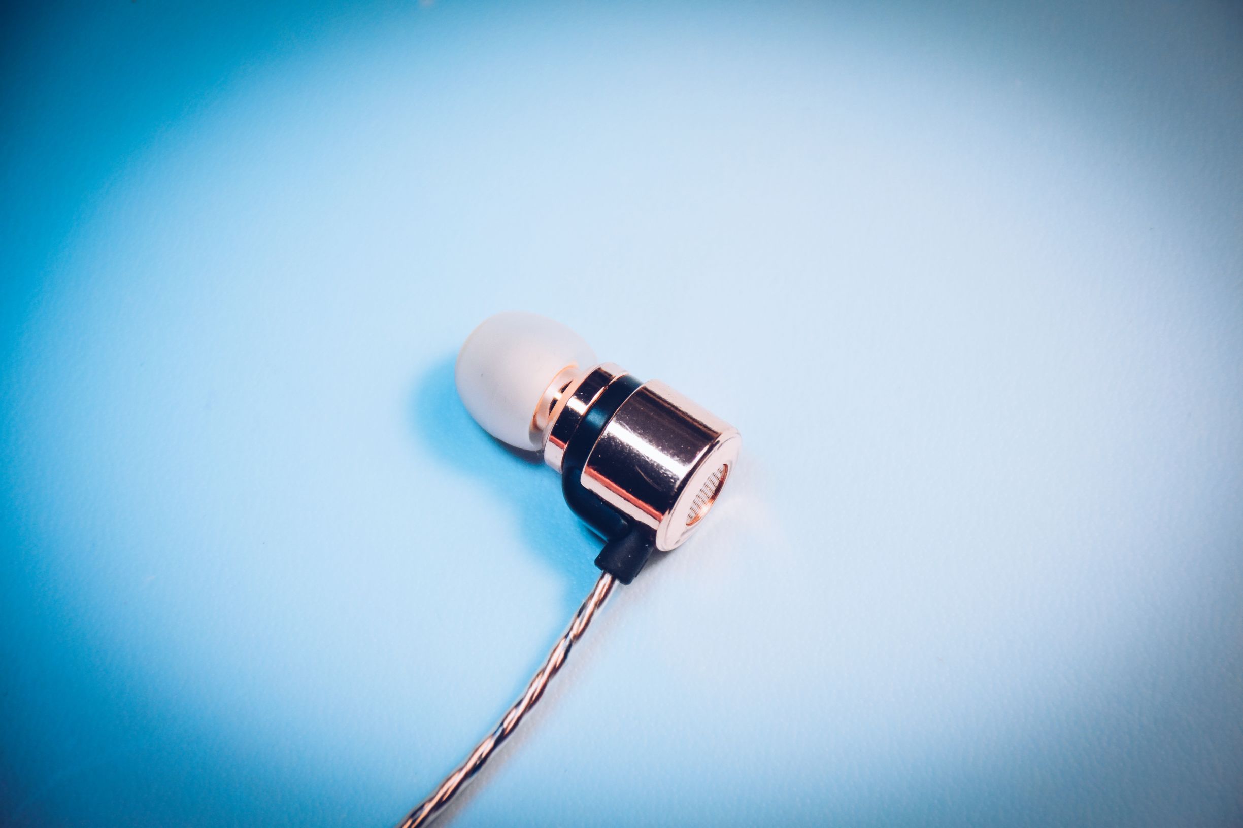 爱国者耳机最新款是哪一款,国产蓝牙耳机3代测评