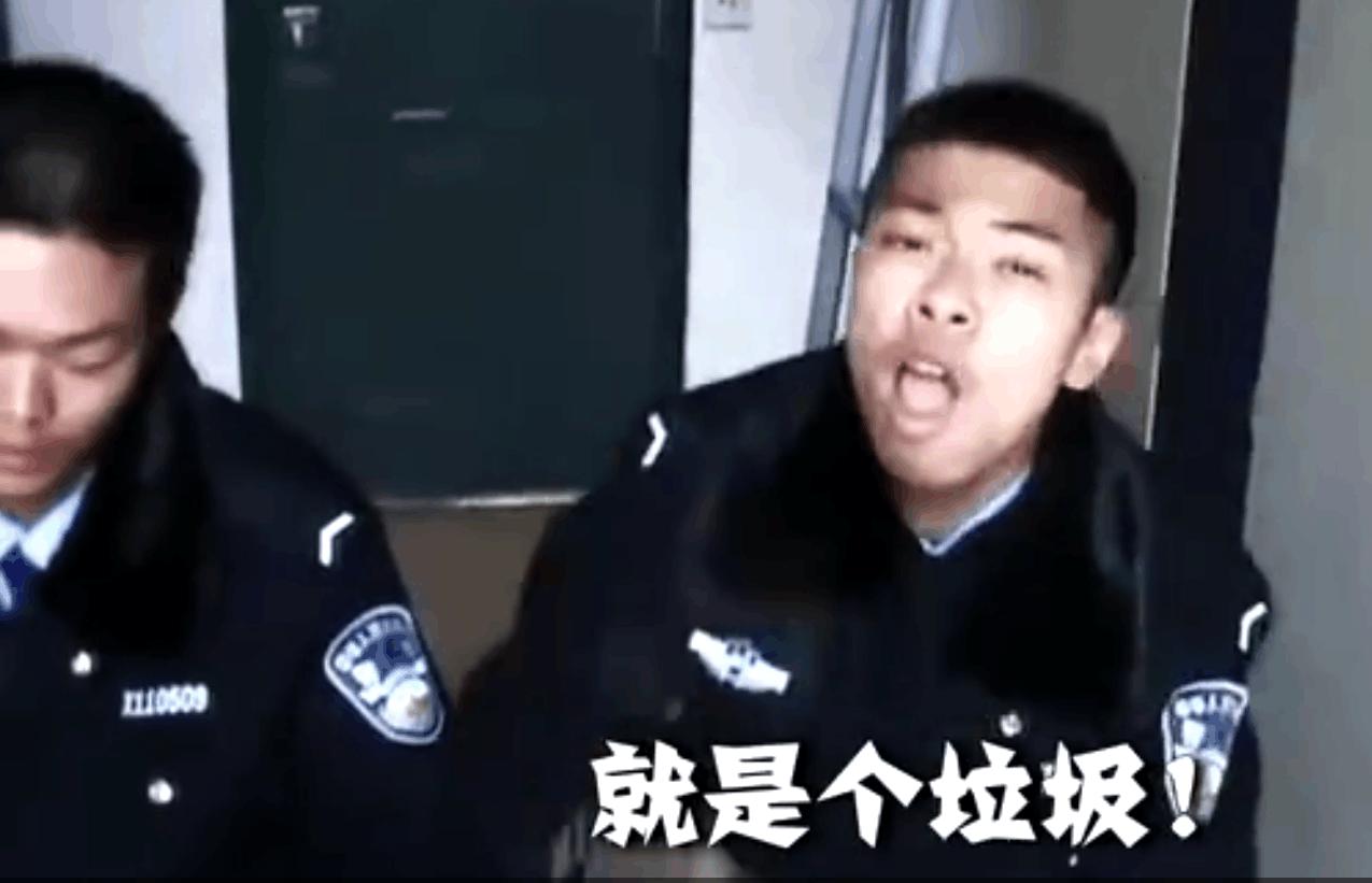 穿越火线曾经的枪王之王,现在白送都没人要,只有老玩家才能看懂