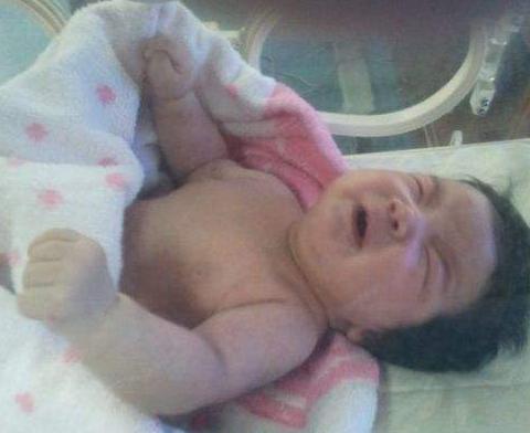 脚上长奇奇怪怪的东西是什么,脚上长像面包糠样的东西