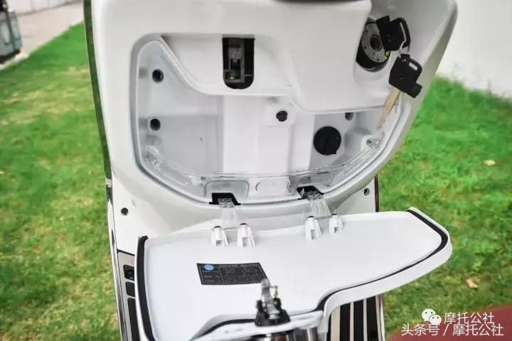 光阳anylikeq150评测,2021款光阳anylike150i踏板摩托车