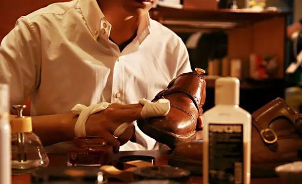 皮靴的正确保养方法,冬季皮靴怎么保养收纳