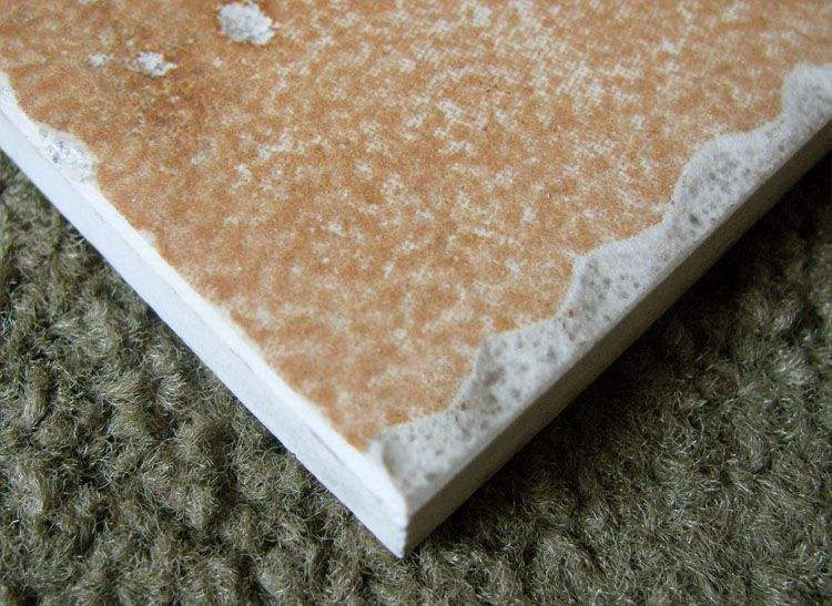 跟顾客说瓷砖几块钱一块,瓷砖去批发市场买是不是更便宜点