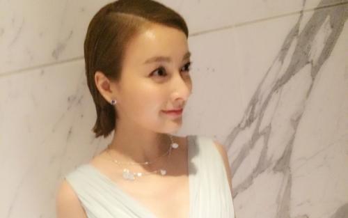 吴昕独木桥爬桥,吴昕遇见足球城在什么台播放