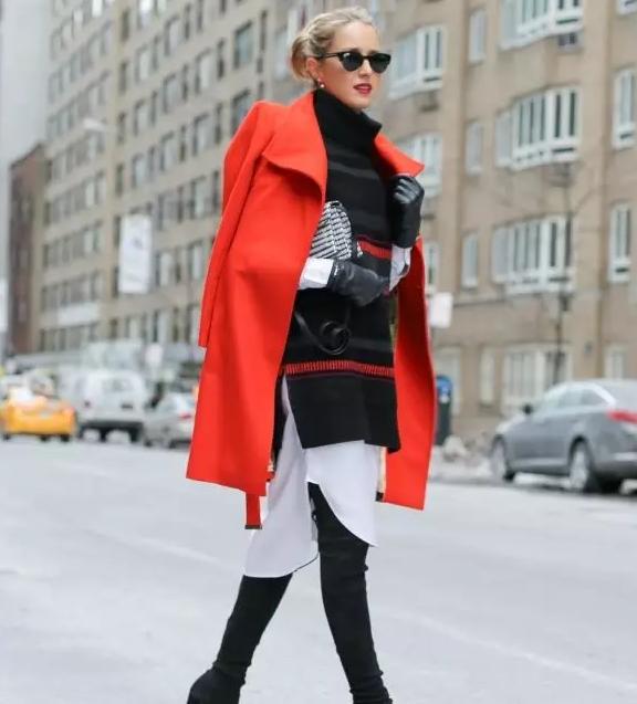 羽绒服裙子这样穿时髦大气又简单,穿什么连衣裙套长款羽绒服好看