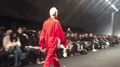 韩国街拍高清时装秀,韩国时装周街拍情侣