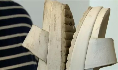 处理鞋子发黄的方法,牛津布鞋子发黄清洗方法