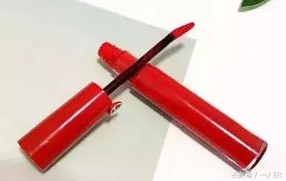 推荐一支不掉色日常大牌口红,安利口红好不好用