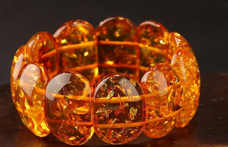 各种琥珀蜜蜡的卖点,带你欣赏不一样的琥珀蜜蜡