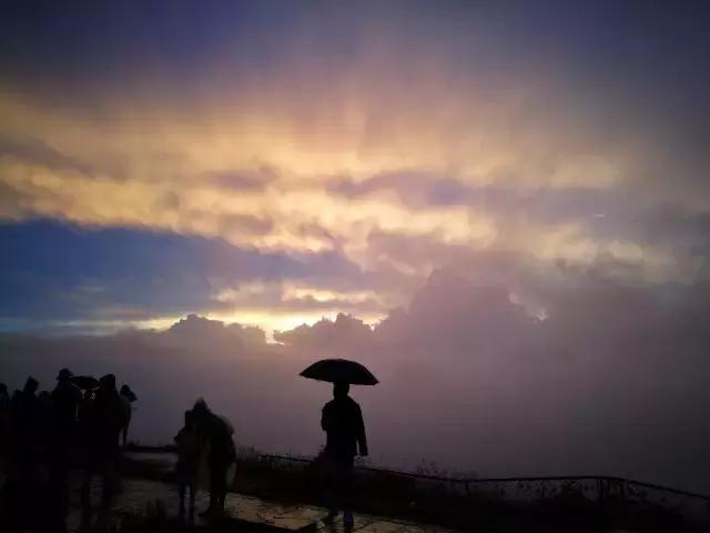 国庆峨眉山云海日出最佳时间,峨眉山夏季看日出最佳时间