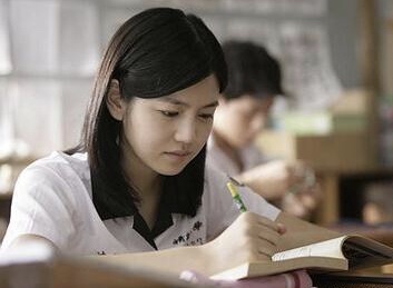 如何成为一个受欢迎的女生,如何变得好看初中生