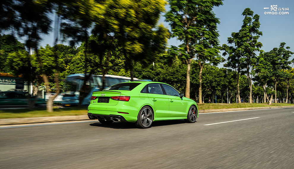 2024款奥迪rs3驾驶感受,奥迪rs3很理想的座驾整体造型协调