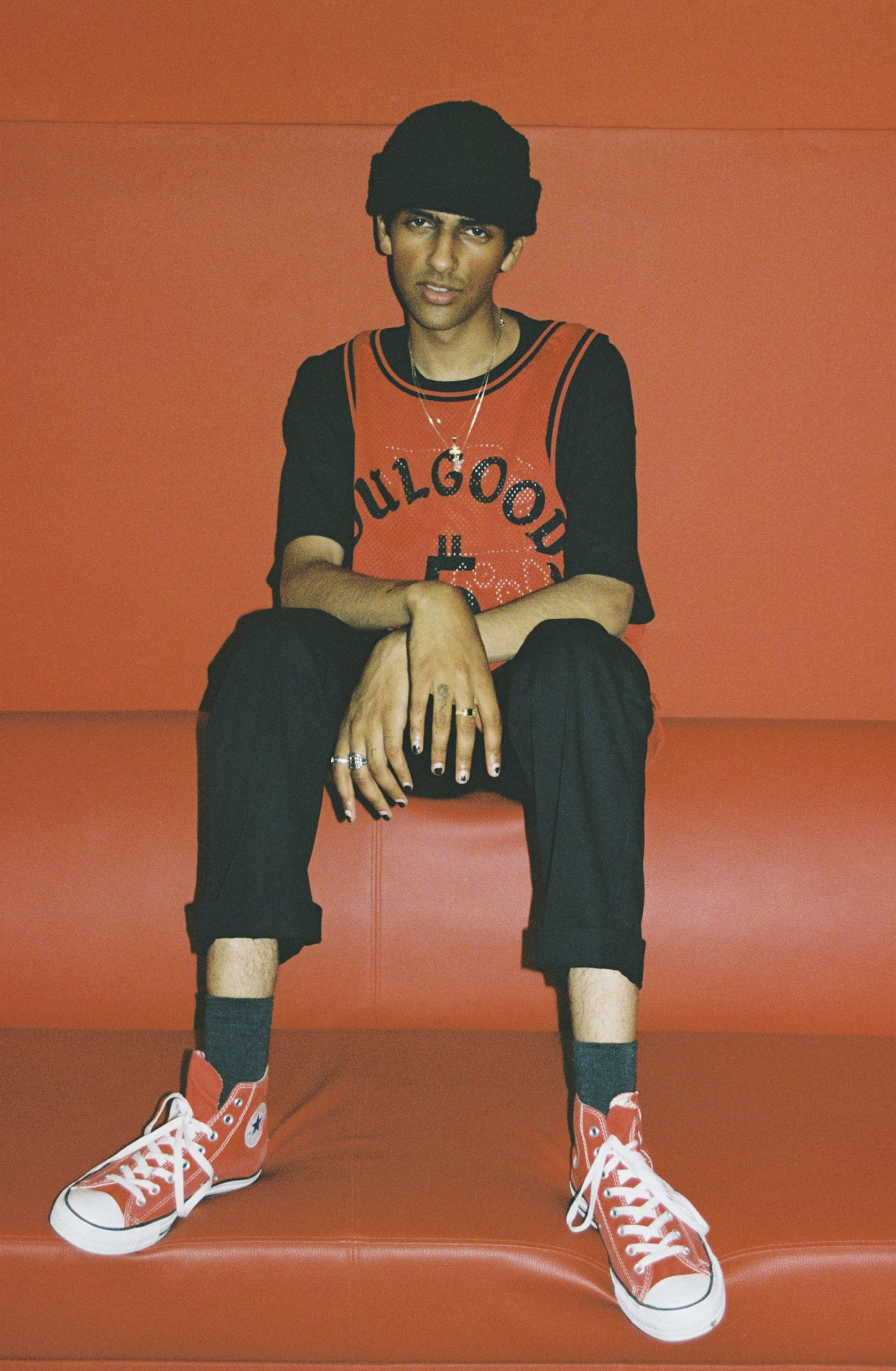 袜子老滑到鞋底怎么办,鞋子不穿袜子鞋底粘脚