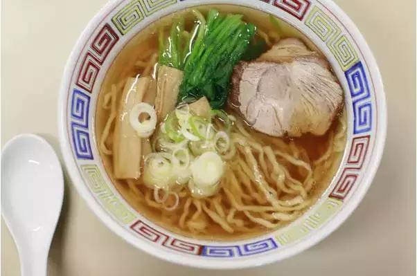 不帅的大叔,不帅但有魅力的大叔