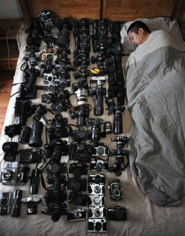 单反是不是不能常换镜头,单反镜头不能频繁换