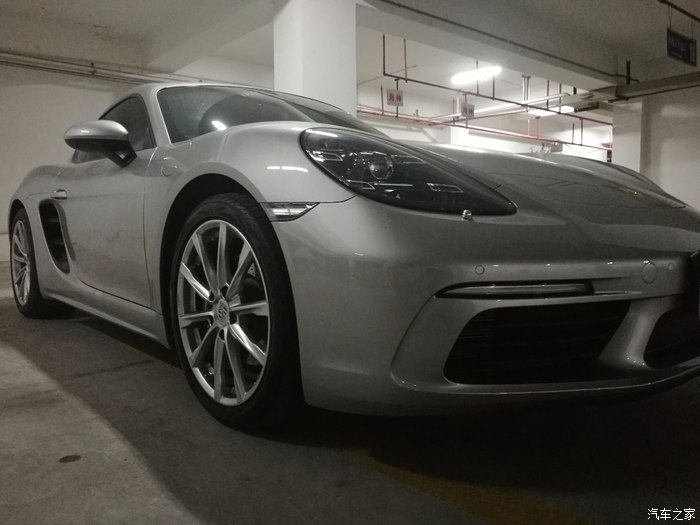 地下车库偷保时捷是哪个电影,718caymangts银色