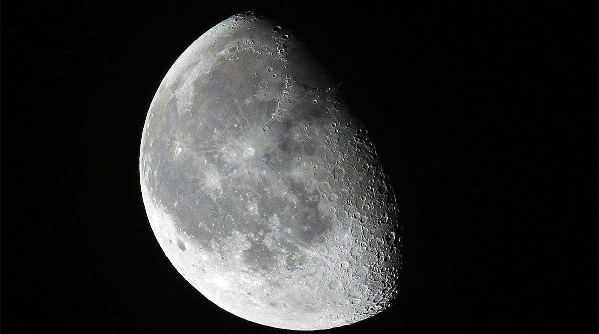 可口可乐宇宙广告,可口可乐创意广告灯光