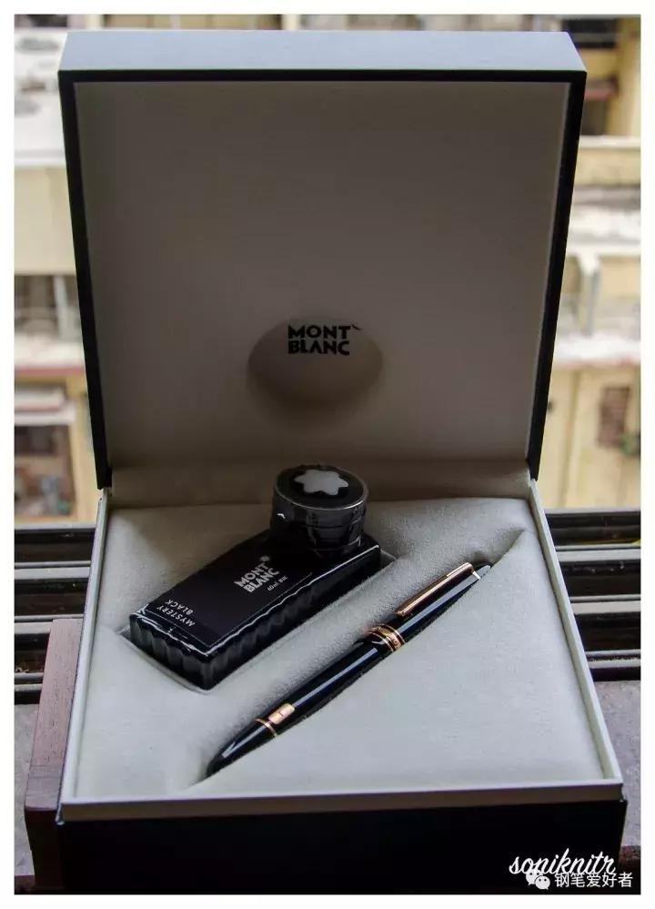 万宝龙钢笔146含金量,万宝龙钢笔璀璨金红