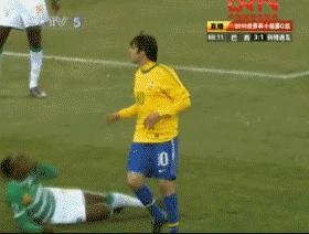 世界杯卡卡被罚下场,世界杯被坑了