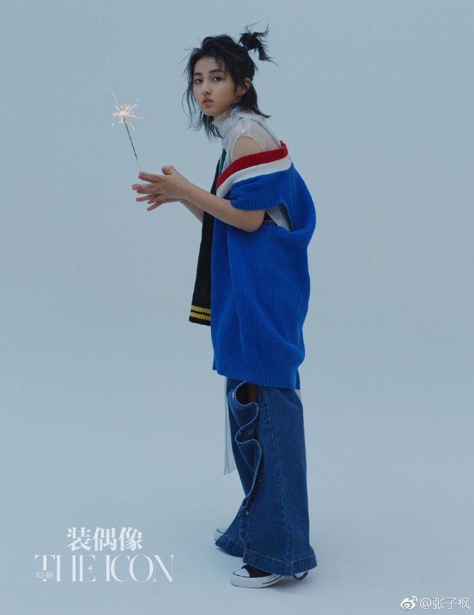 28岁荣获金马奖10项最佳女主角奖,8岁女孩获得百花奖