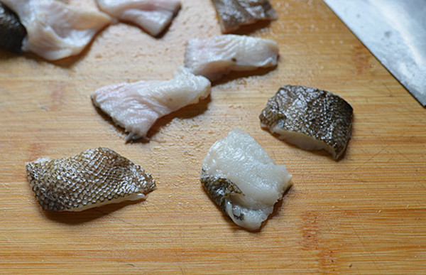 英国炸鱼中国人做的,英国炸鱼薯条的粘土做法