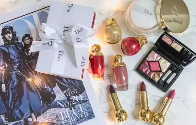 2022圣诞礼盒ysl口红,ysl口红经典款是哪一个