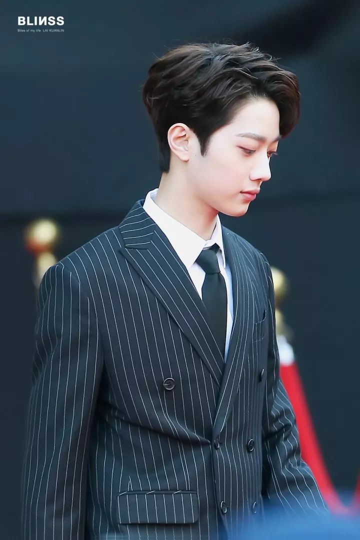 本周TA最潮|水晶雪莉一酷一美防弹茶蛋*服私**完美碾压