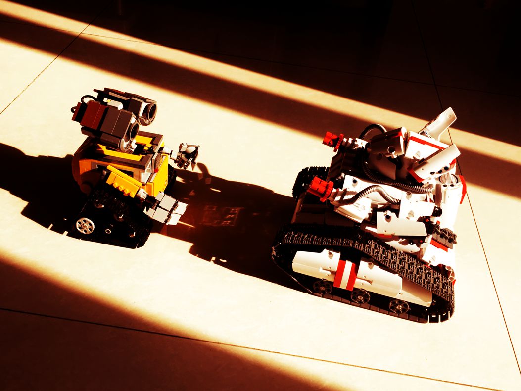 米兔积木履带机器人2000元以下的,米兔积木机器人app没有履带机甲了