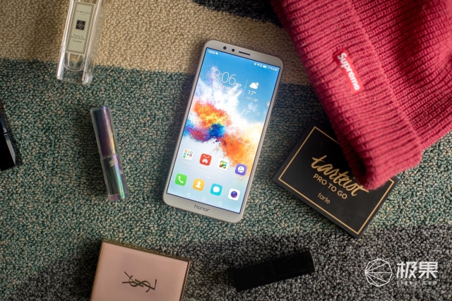 千元手机性能续航排名第一,荣耀畅玩7x详细评测