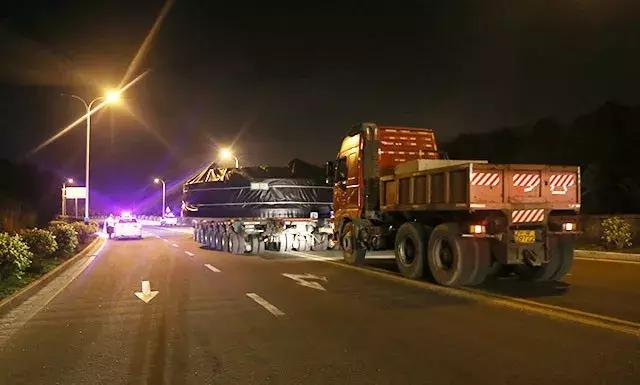 汕头海湾隧道盾构机刀盘到货,汕头海湾隧道鮀岛号盾构机下线