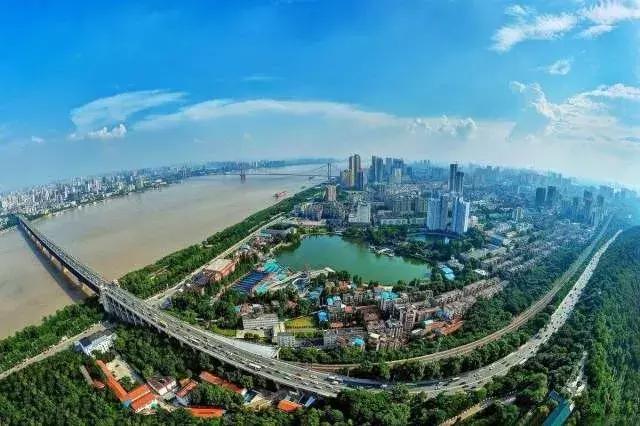 汉阳和汉口哪个更好,武昌vs汉口全面对比