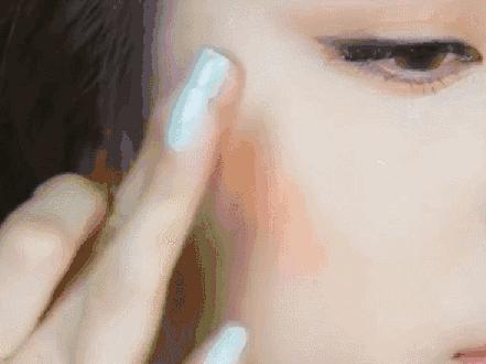 圣诞限定款口红试色,好物推荐口红便携