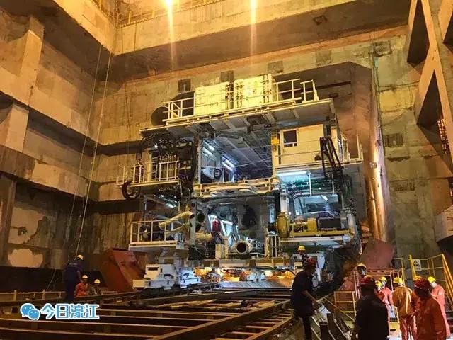 汕头海湾隧道盾构机刀盘到货,汕头海湾隧道鮀岛号盾构机下线