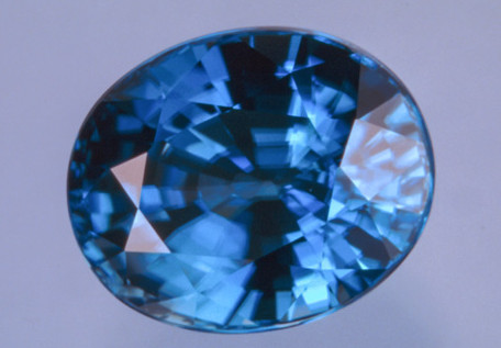 锆石有颜色的图片欣赏,宝石欣赏蓝锆石