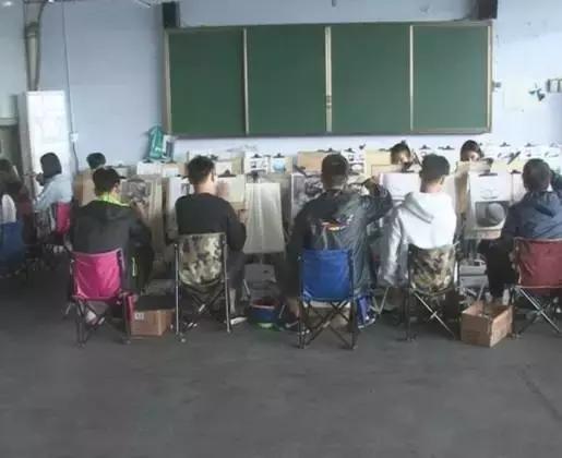 「干部塑型」用心血和汗水不断书写资中三中教育奇迹——记内江市优秀教育工作者沈国炳