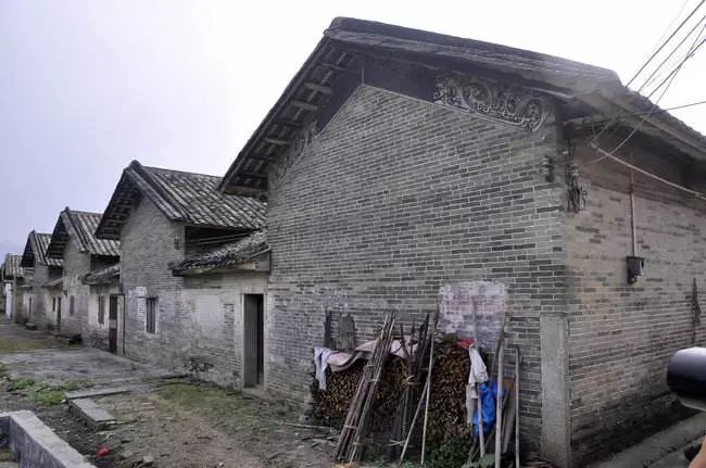 这些古村落居然藏着温泉？趁着降温，不妨来一次古村“泡汤”，感受写意人生！