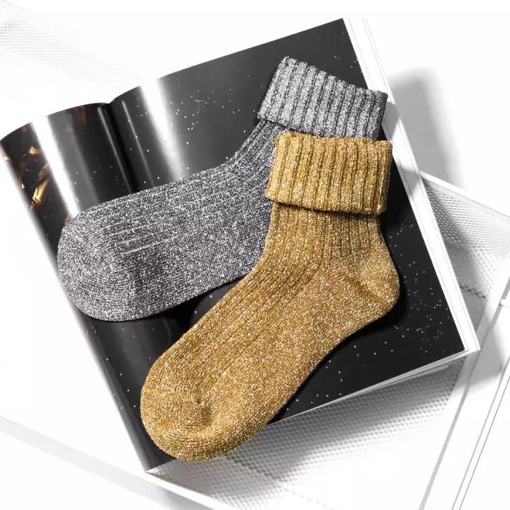 不想露脚踝袜子搭配原则,秋冬不流行露脚踝露袜子才够时髦