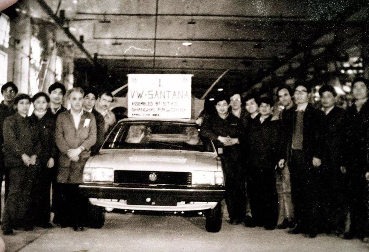 三个女生挑战蒙眼猜男生,比亚迪f3为什么说是一代神车